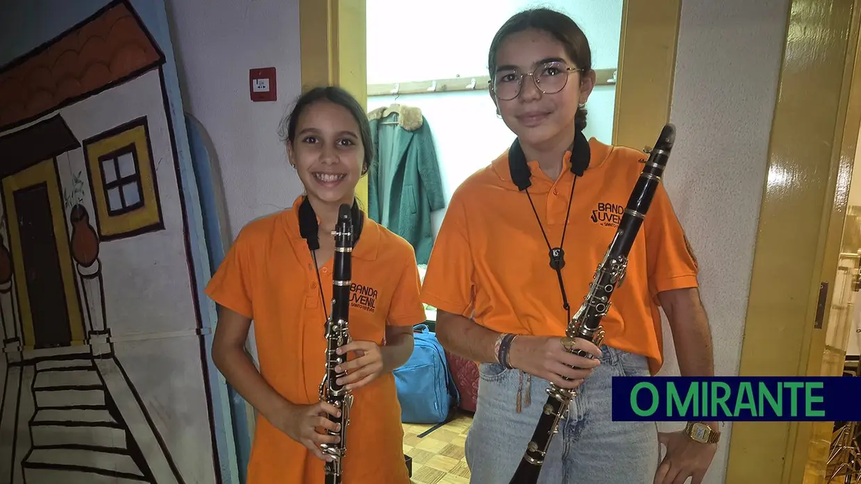 Sociedade Filarmónica de Santo Estêvão celebrou 51 anos com novo maestro em palco