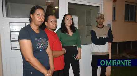 Moradores de Arcena sem luz há duas semanas por causa de puxada ilegal Moradores de Arcena sem luz há duas semanas por causa de puxada ilegal