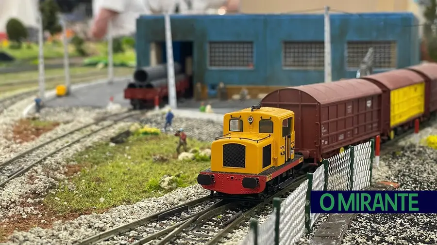 Grupo de Modelismo Ferroviário de Alverca celebra 10 anos com exposição Grupo de Modelismo Ferroviário de Alverca celebra 10 anos com exposição
