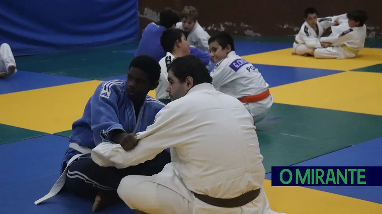 Espírito do judo cresce em Riachos com disciplina, respeito e amizade