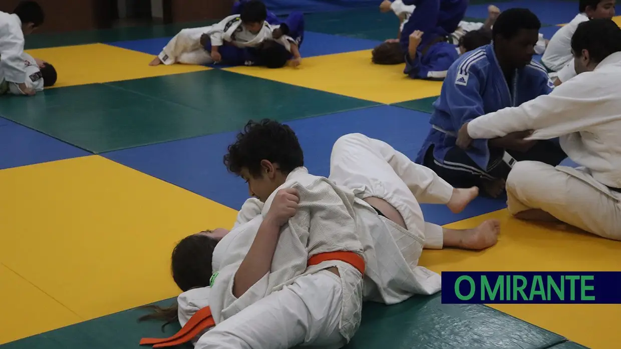 Espírito do judo cresce em Riachos com disciplina, respeito e amizade