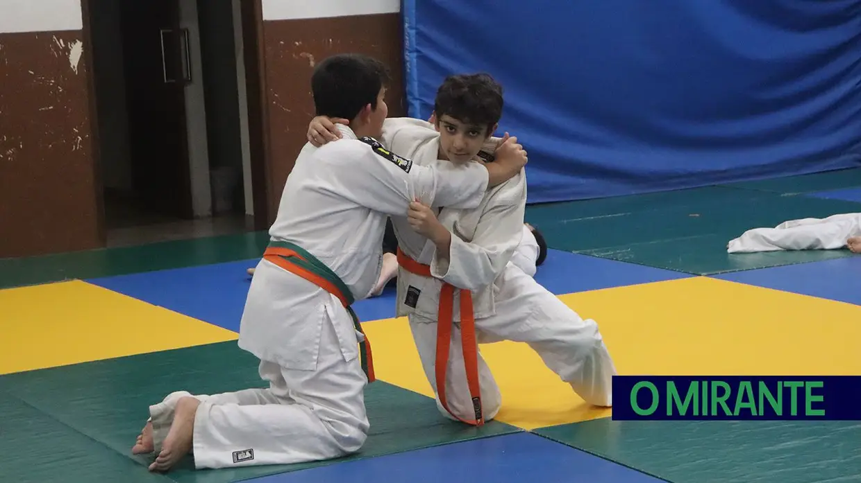 Espírito do judo cresce em Riachos com disciplina, respeito e amizade