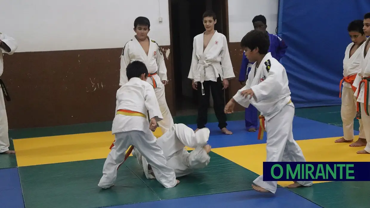 Espírito do judo cresce em Riachos com disciplina, respeito e amizade