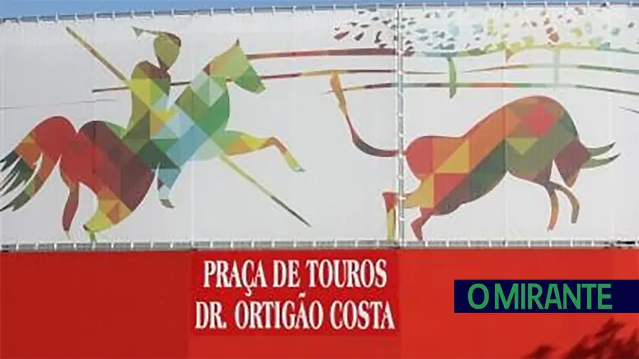 Corrida de toiros em Azambuja adiada devido ao mau tempo Corrida de toiros em Azambuja adiada devido ao mau tempo