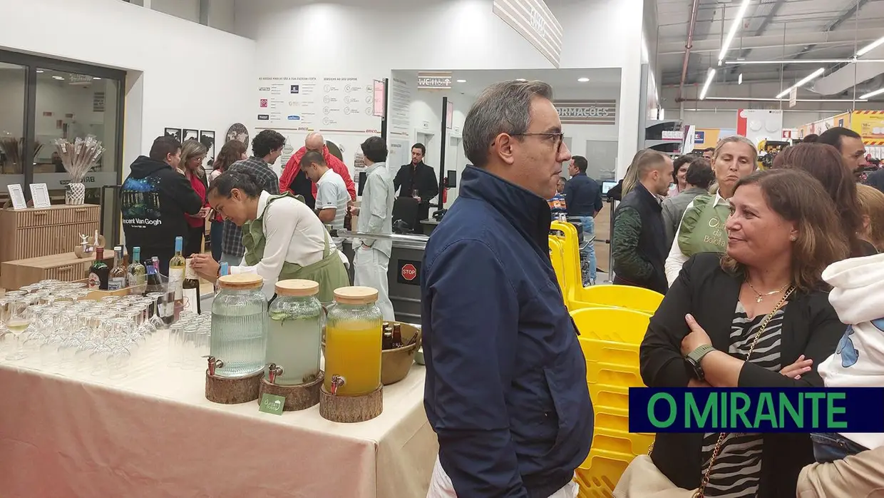 Já abriu o Bricomarché do Cartaxo, de Shaiza e Marco Rodrigues