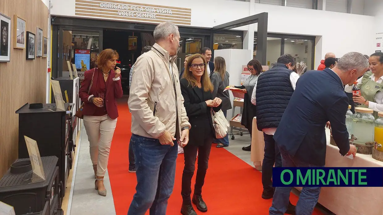 Já abriu o Bricomarché do Cartaxo, de Shaiza e Marco Rodrigues