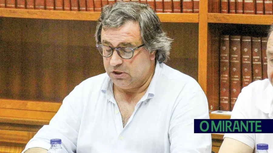 Rui Martinho recomeçou a trabalhar mas começou a bater com a cabeça nas paredes