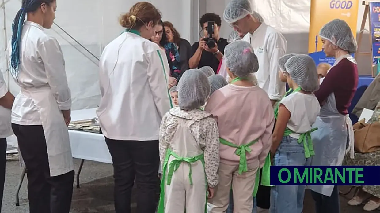 Agrupamento de Escolas Verde Horizonte na Feira Nacional de Doçaria Tradicional