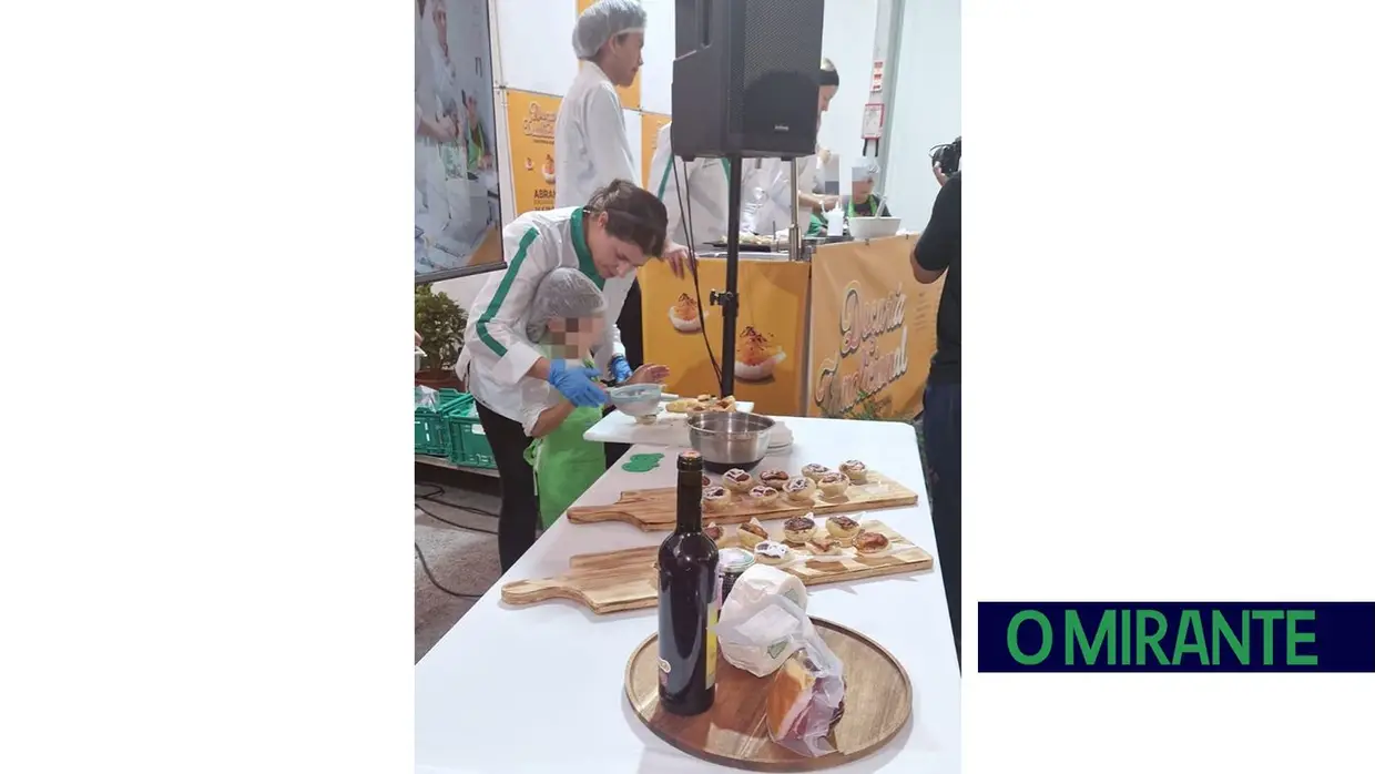 Agrupamento de Escolas Verde Horizonte na Feira Nacional de Doçaria Tradicional
