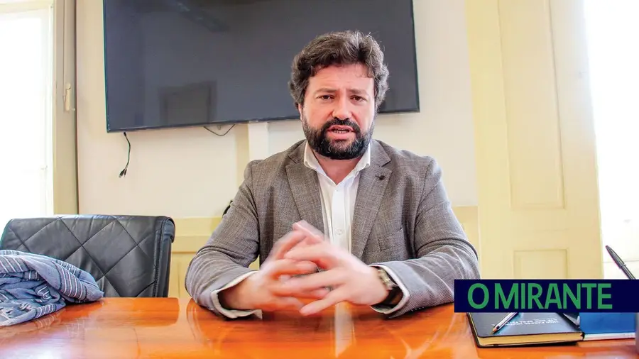 Hugo Cristóvão faz queixa contra jornal digital por difamação