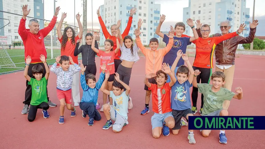 Atletismo do União Atlético Povoense é uma escola de superação  Atletismo do União Atlético Povoense é uma escola de superação
