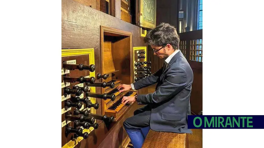 António José Pedrosa é o organista residente do Festival de Órgão de Santarém António José Pedrosa é o organista residente do Festival de Órgão de Santarém