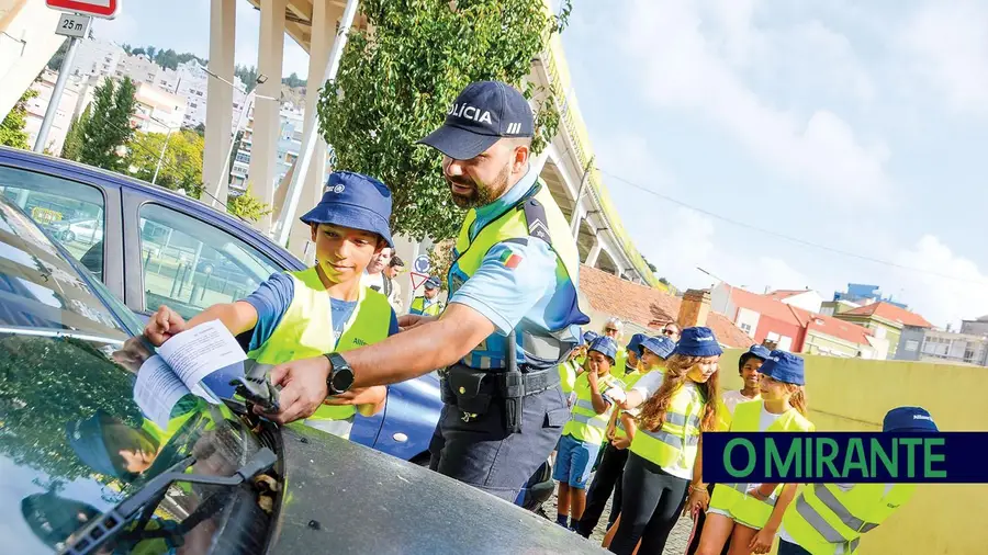 PSP de Vila Franca de Xira apela a cidadãos para denunciarem casos de estacionamento abusivo