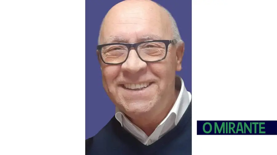 Morreu Armando Paulo, antigo director da Orquestra Típica Scalabitana Morreu Armando Paulo, antigo director da Orquestra Típica Scalabitana