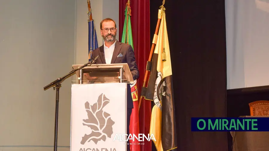 Rui Anastácio destaca projectos em curso na tomada de posse como presidente da Câmara de Alcanena Rui Anastácio destaca projectos em curso na tomada de posse como presidente da Câmara de Alcanena