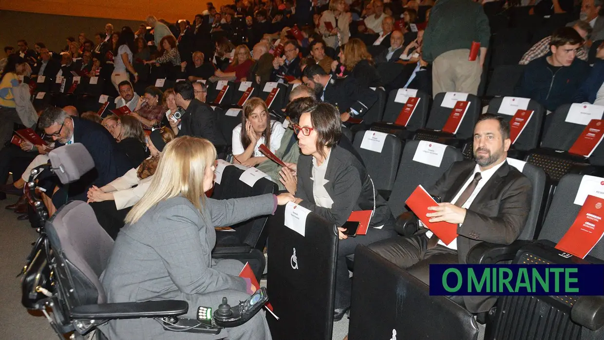 Tomada de posse em VFX com casa cheia no Ateneu Vilafranquense