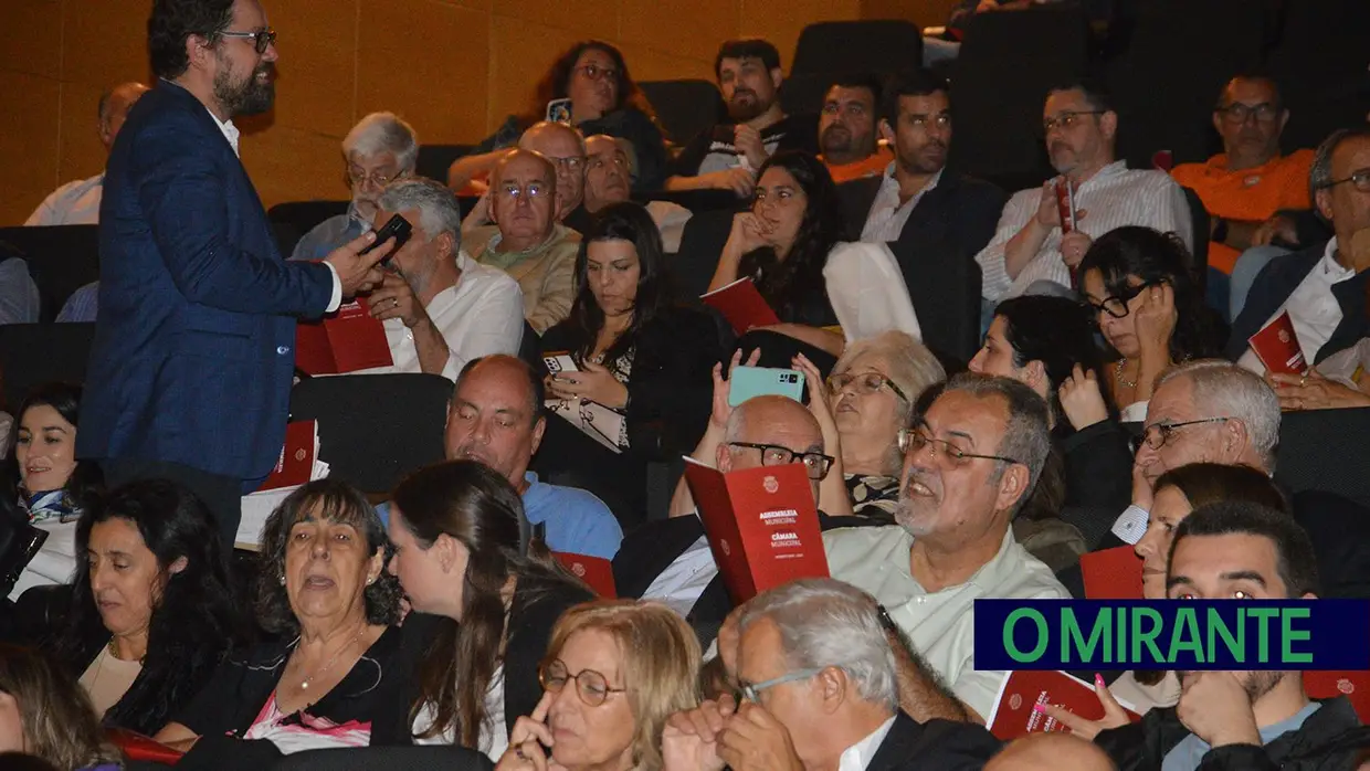 Tomada de posse em VFX com casa cheia no Ateneu Vilafranquense
