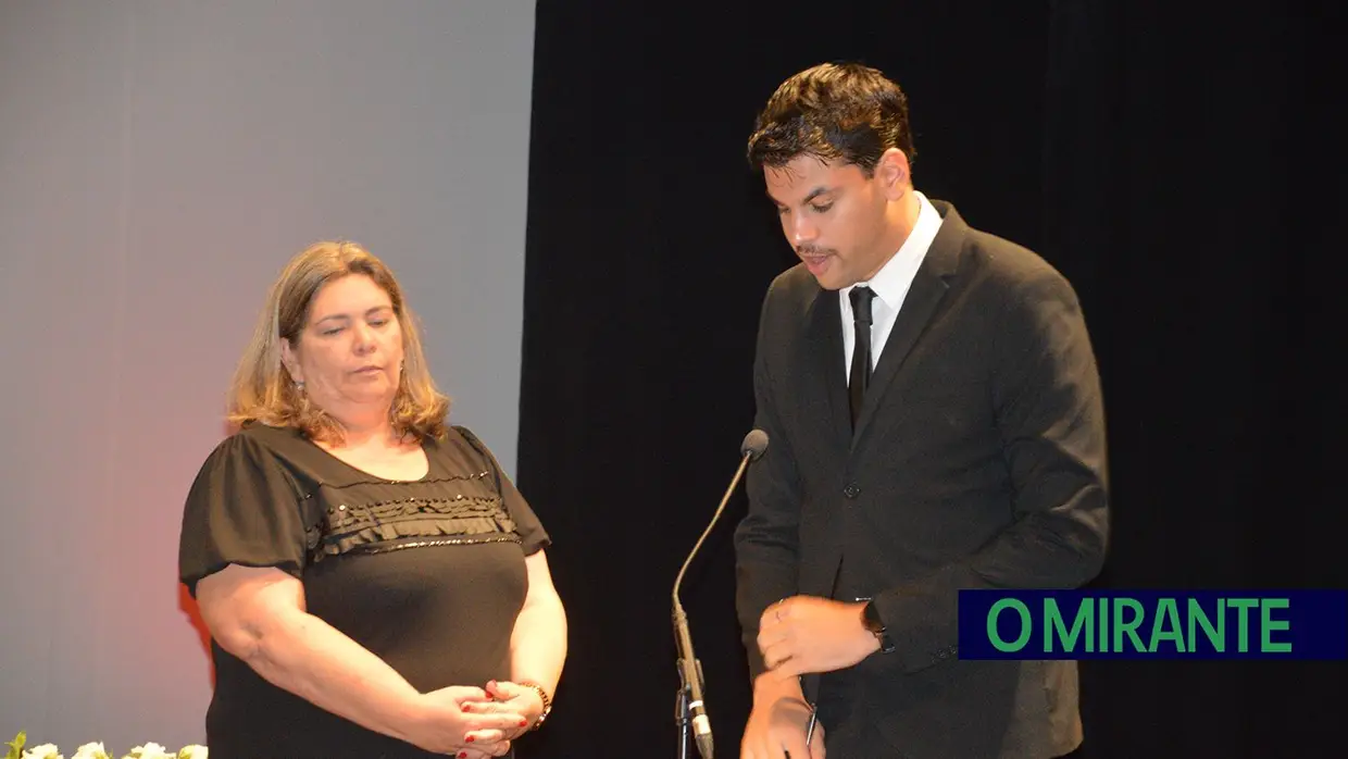 Tomada de posse em VFX com casa cheia no Ateneu Vilafranquense