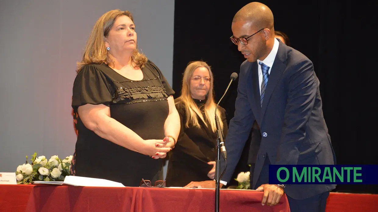 Tomada de posse em VFX com casa cheia no Ateneu Vilafranquense