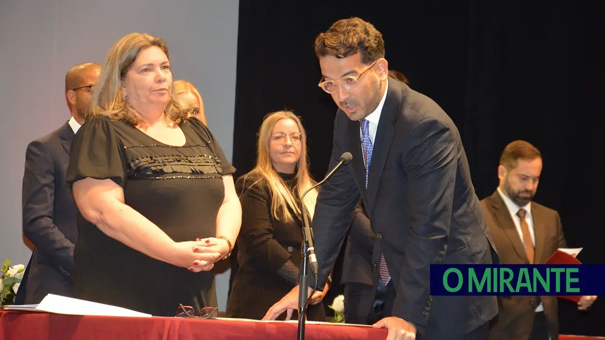 Tomada de posse em VFX com casa cheia no Ateneu Vilafranquense