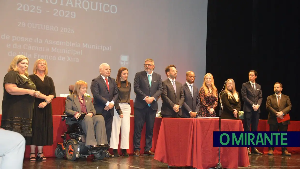 Tomada de posse em VFX com casa cheia no Ateneu Vilafranquense