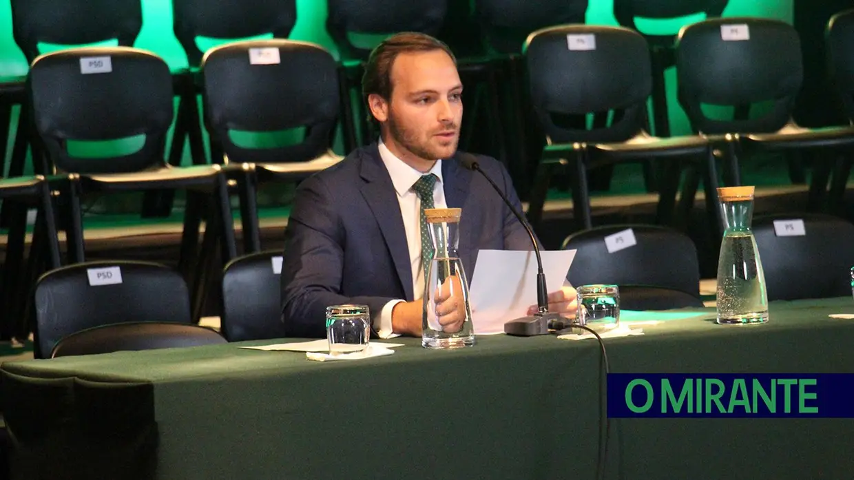 Silvino Lúcio promete mais coesão e investimento para Azambuja na tomada de posse