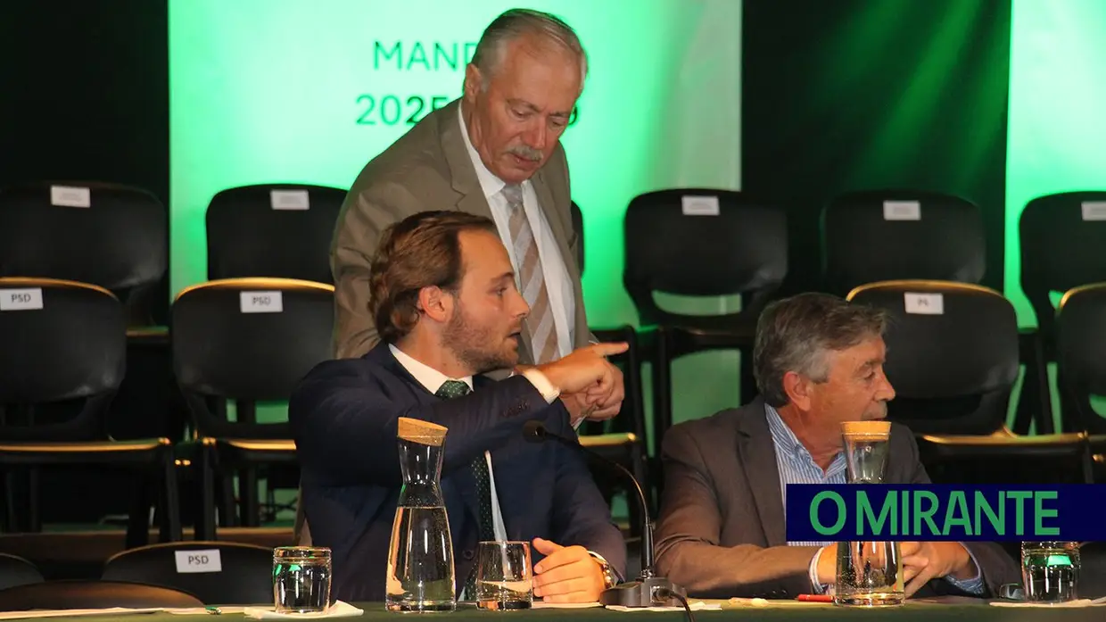 Silvino Lúcio promete mais coesão e investimento para Azambuja na tomada de posse