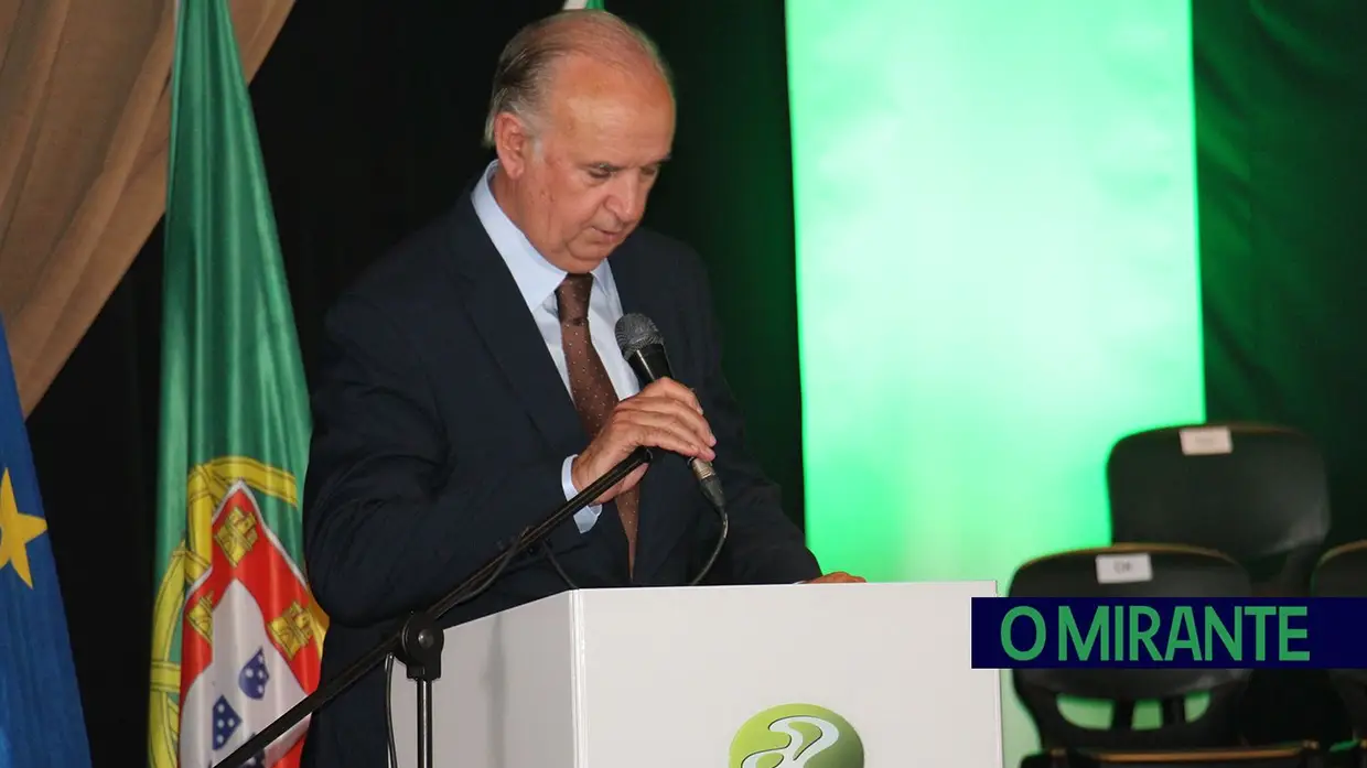 Silvino Lúcio promete mais coesão e investimento para Azambuja na tomada de posse