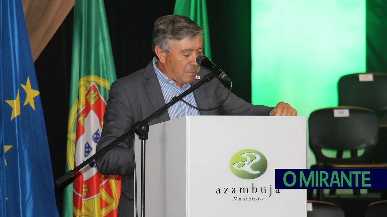 Silvino Lúcio promete mais coesão e investimento para Azambuja na tomada de posse