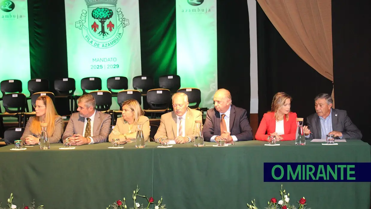 Silvino Lúcio promete mais coesão e investimento para Azambuja na tomada de posse