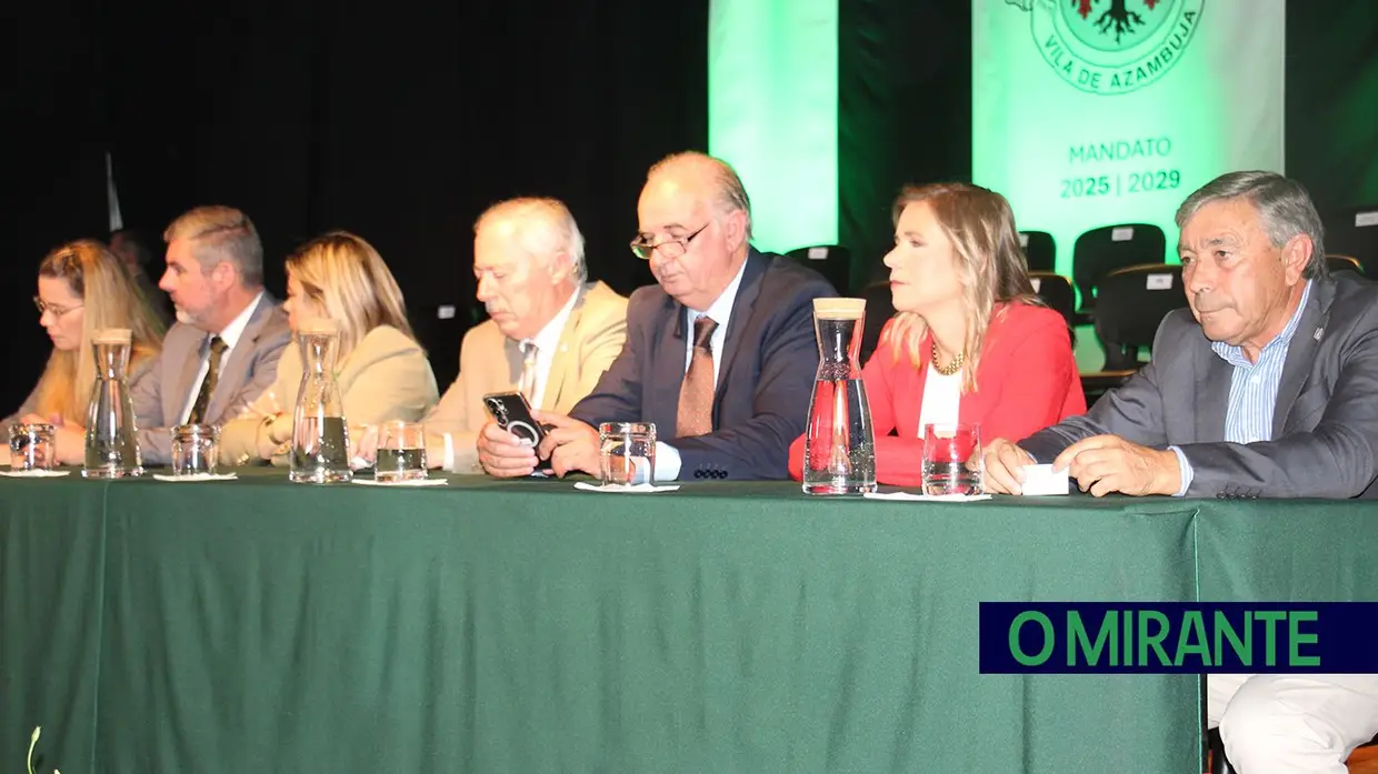 Silvino Lúcio promete mais coesão e investimento para Azambuja na tomada de posse