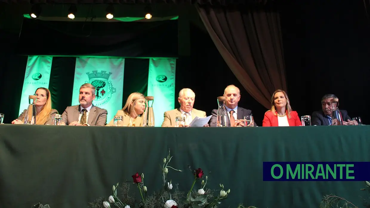 Silvino Lúcio promete mais coesão e investimento para Azambuja na tomada de posse