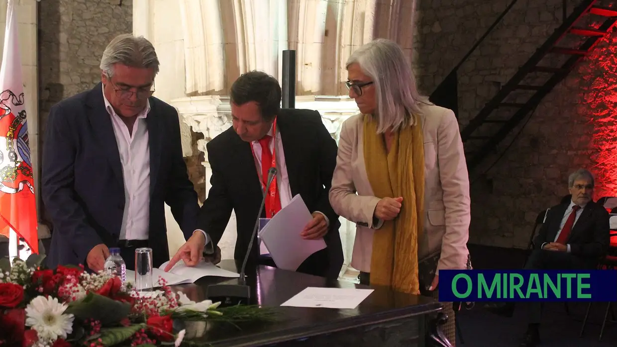 Novos autarcas do município de Santarém tomaram posse