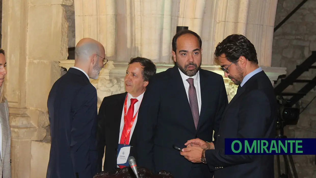 Novos autarcas do município de Santarém tomaram posse