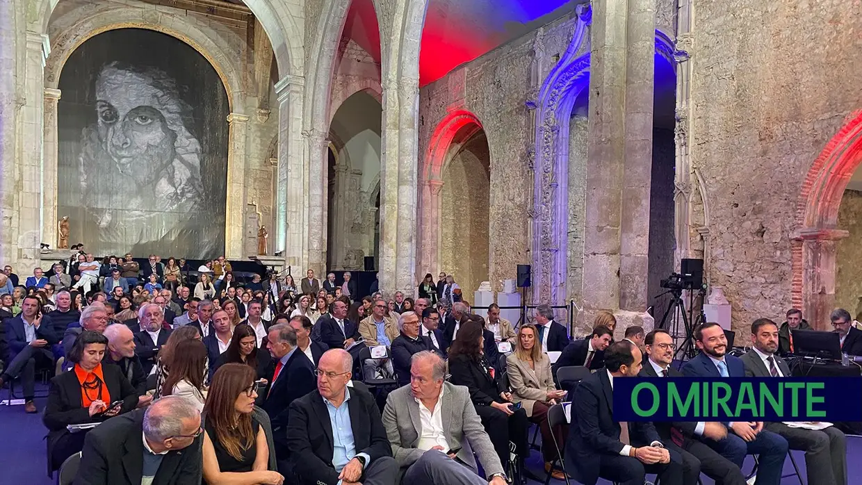 Novos autarcas do município de Santarém tomaram posse