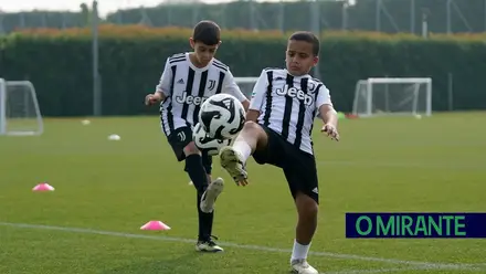 Jovens da Juventus Academy em Rio Maior “divididos” na visita do Sporting a Turim