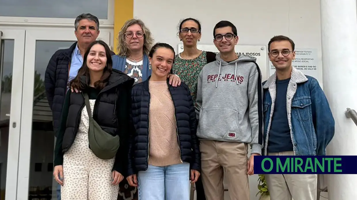 Rotaract Club de Santarém promoveu actividade no centro de dia de Vale de Figueira