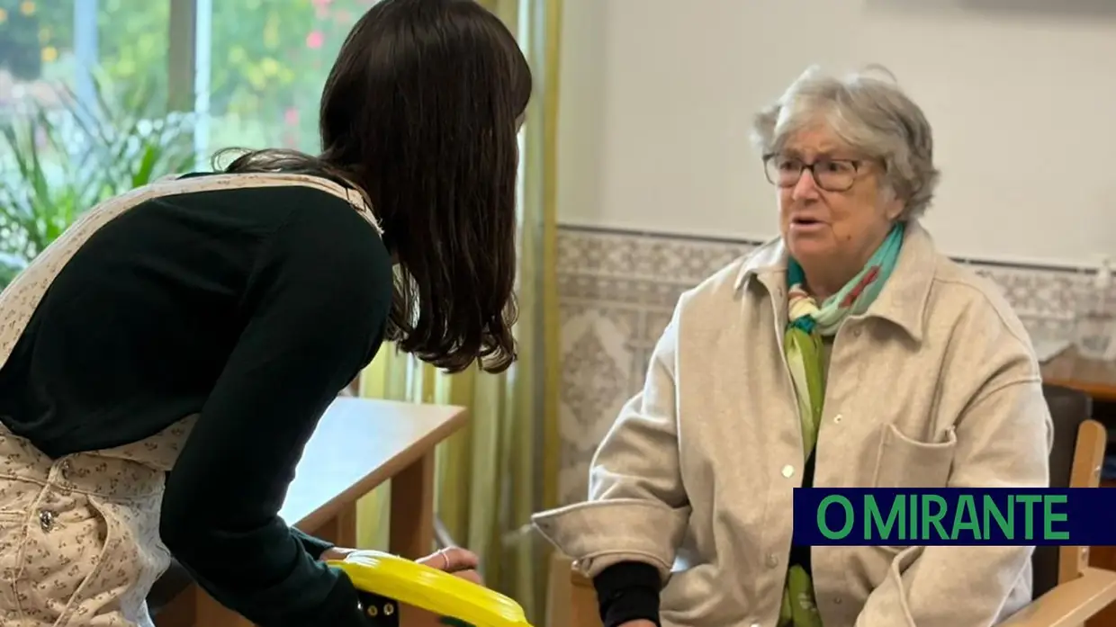 Rotaract Club de Santarém promoveu actividade no centro de dia de Vale de Figueira