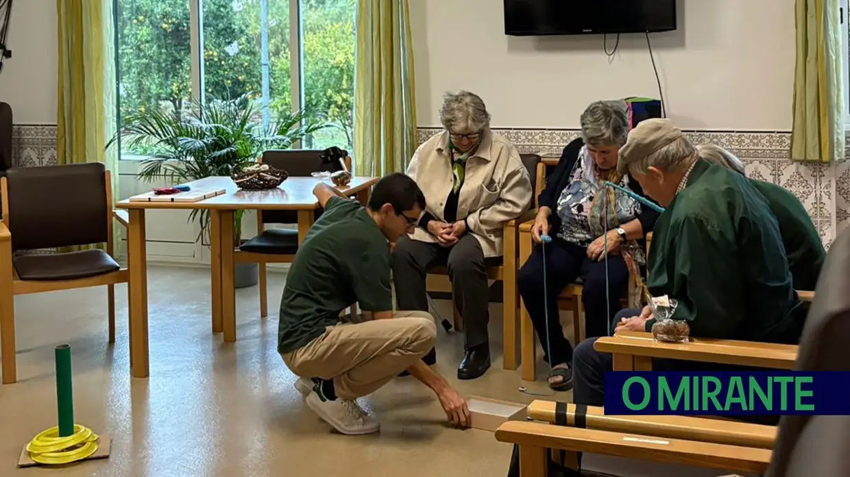 Rotaract Club de Santarém promoveu actividade no centro de dia de Vale de Figueira