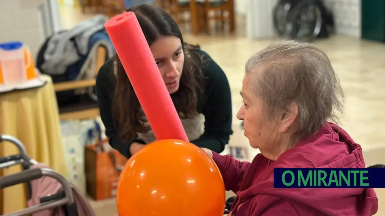 Rotaract Club de Santarém promoveu actividade no centro de dia de Vale de Figueira