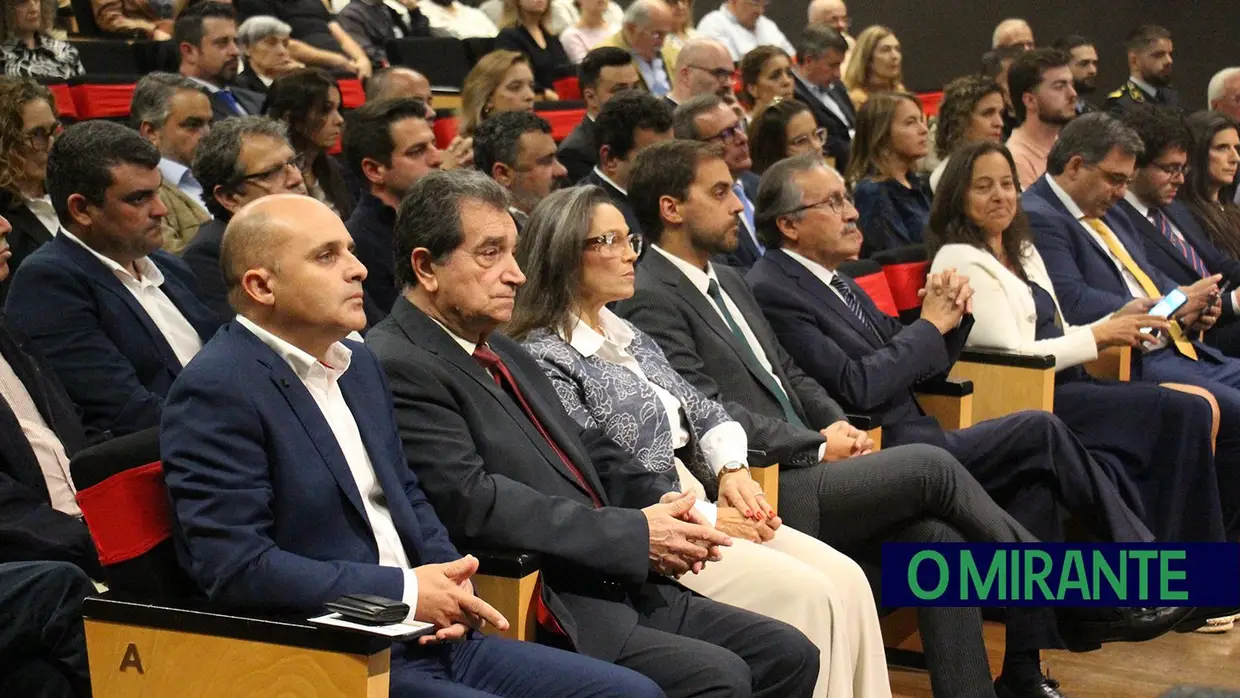 José Trincão Marques toma posse em Torres Novas e promete ser o presidente de todos os torrejanos