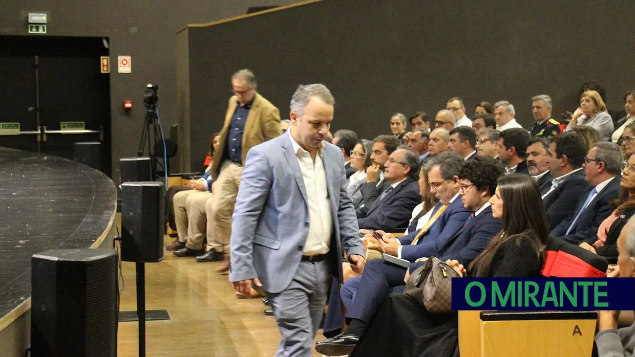 José Trincão Marques toma posse em Torres Novas e promete ser o presidente de todos os torrejanos