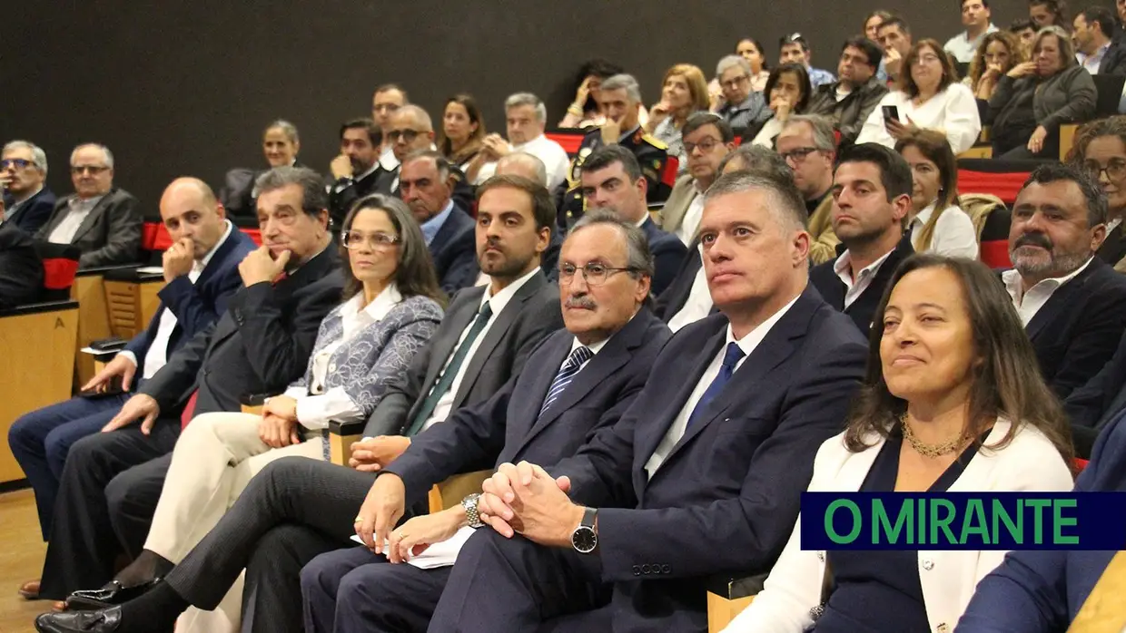 José Trincão Marques toma posse em Torres Novas e promete ser o presidente de todos os torrejanos