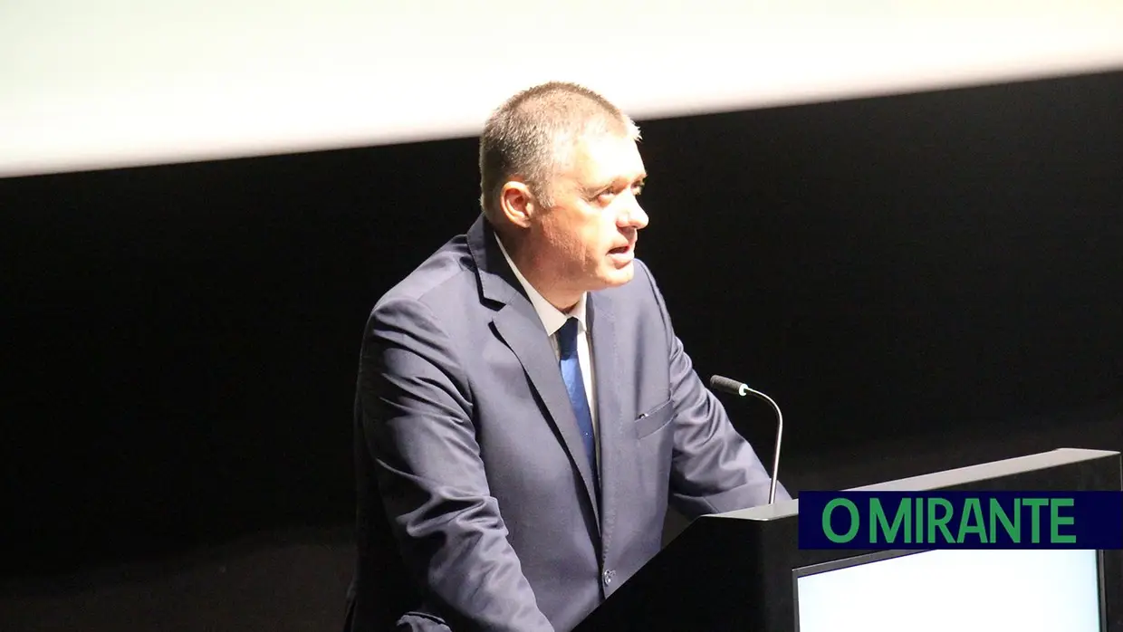 José Trincão Marques toma posse em Torres Novas e promete ser o presidente de todos os torrejanos