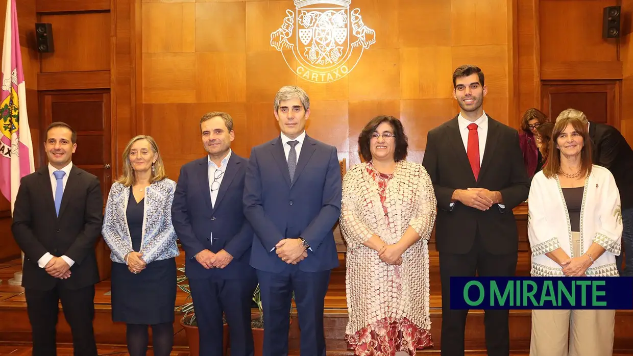 João Heitor assume novo mandato com promessa de consolidar progresso do concelho