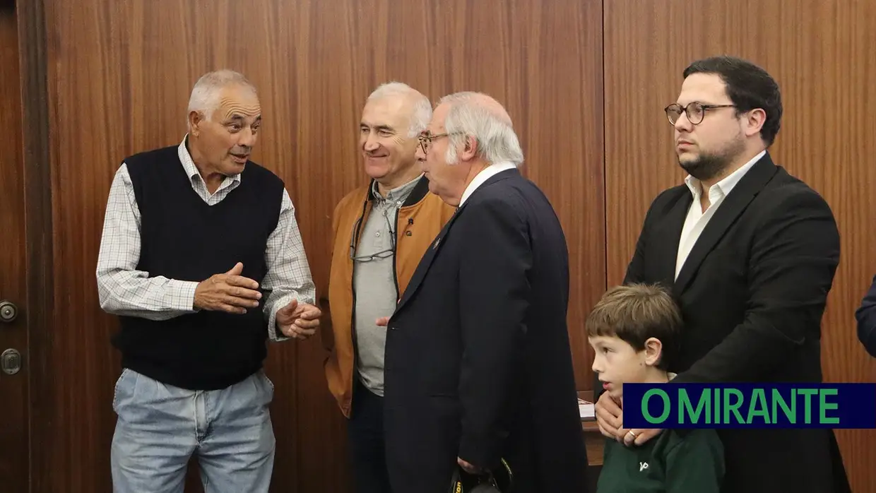 João Heitor assume novo mandato com promessa de consolidar progresso do concelho