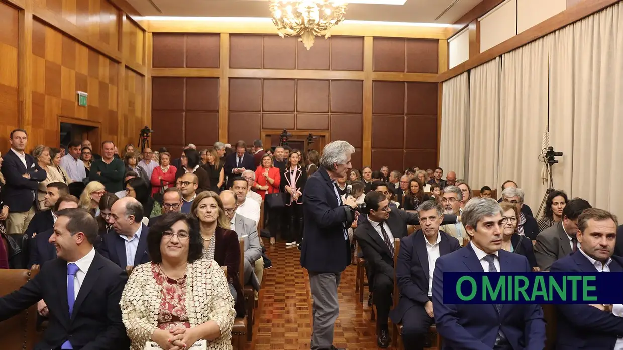 João Heitor assume novo mandato com promessa de consolidar progresso do concelho