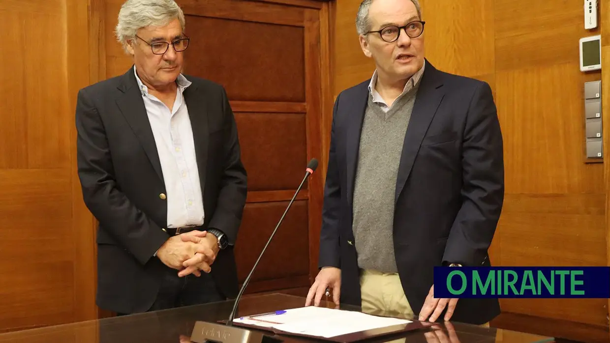 João Heitor assume novo mandato com promessa de consolidar progresso do concelho