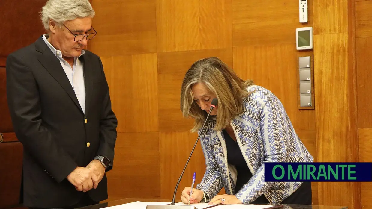 João Heitor assume novo mandato com promessa de consolidar progresso do concelho