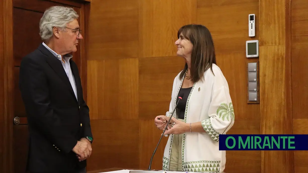 João Heitor assume novo mandato com promessa de consolidar progresso do concelho